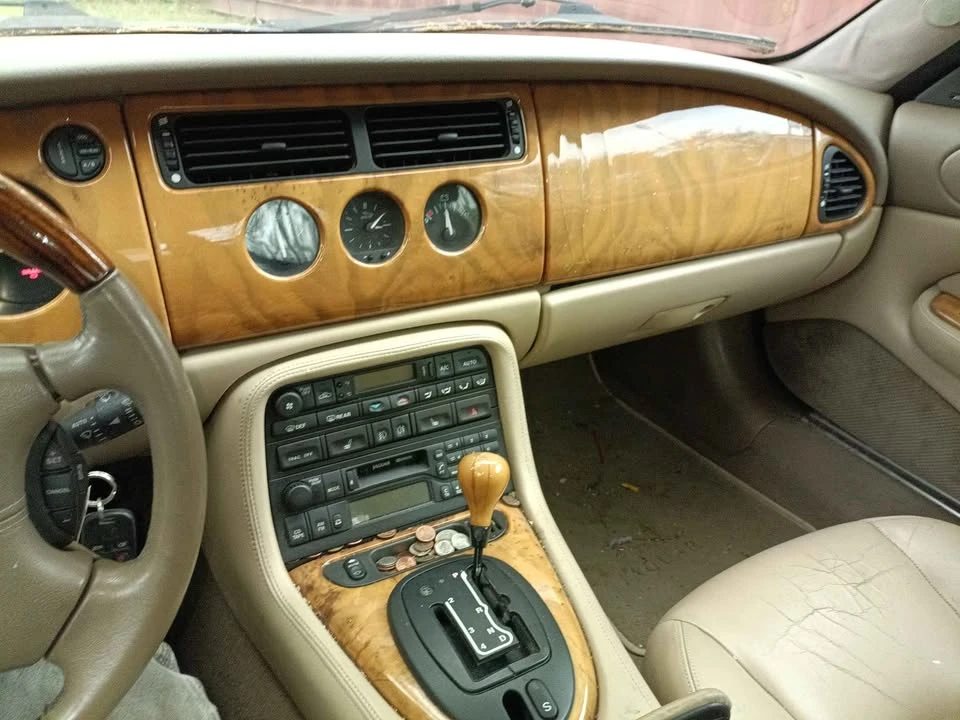 2001 Jaguar X100 XK8 - Image 5 of 13