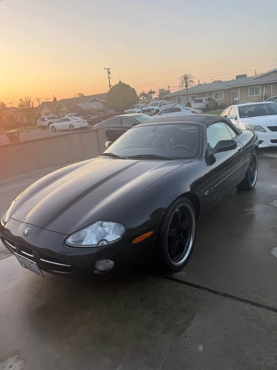 2001 Jaguar X100 XK8 - Image 3 of 9