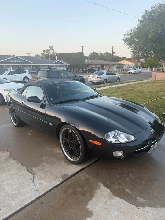 2001 Jaguar X100 XK8 - Image 2 of 9