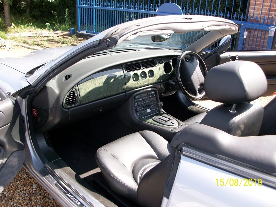 2001 Jaguar X100 XK8 - Image 4 of 5