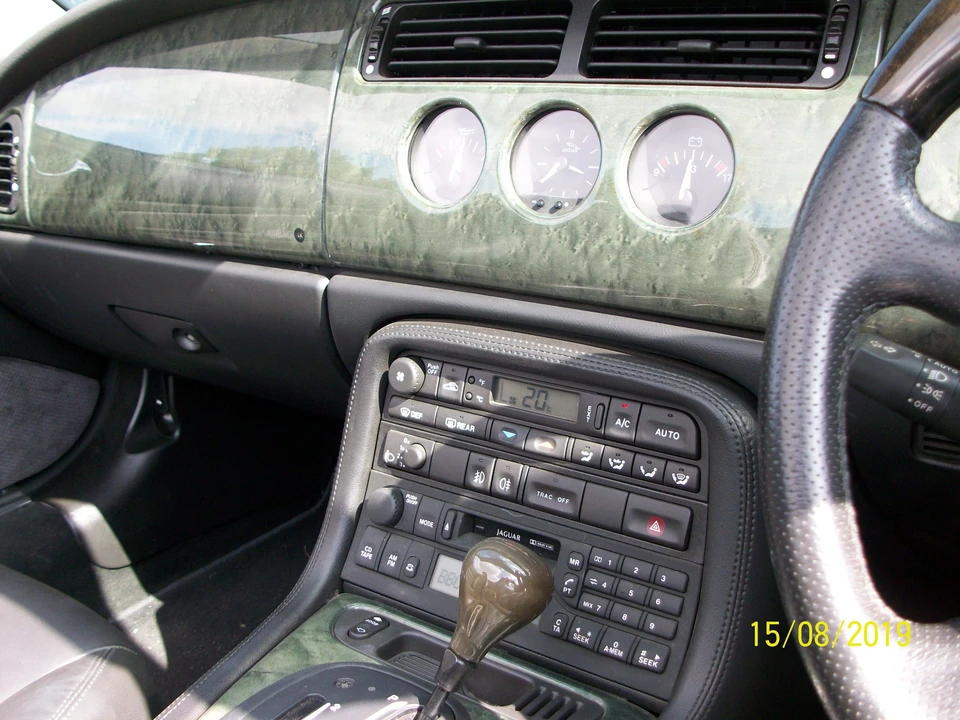 2001 Jaguar X100 XK8 - Image 3 of 5