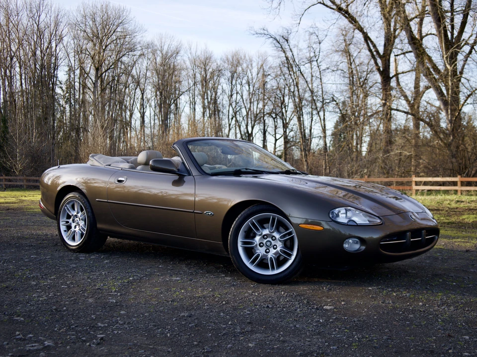2001 Jaguar X100 XK8 - Image 7 of 31