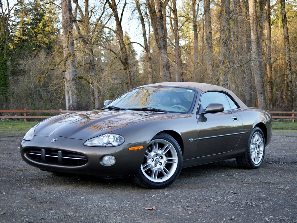 2001 Jaguar X100 XK8 - Image 27 of 31