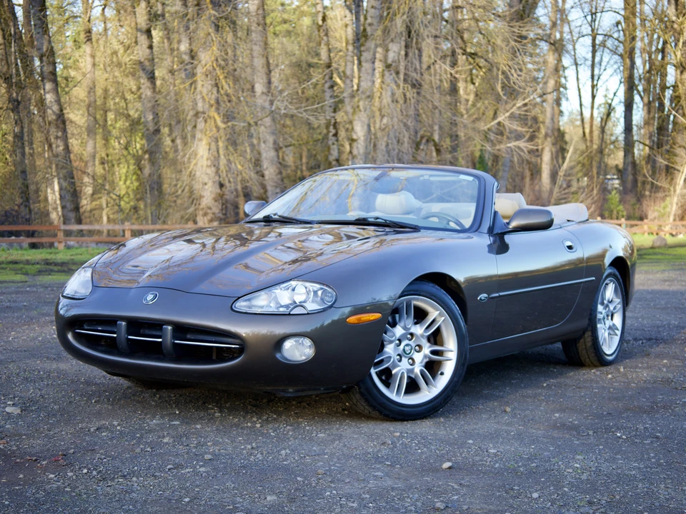 2001 Jaguar X100 XK8 - Image 2 of 31