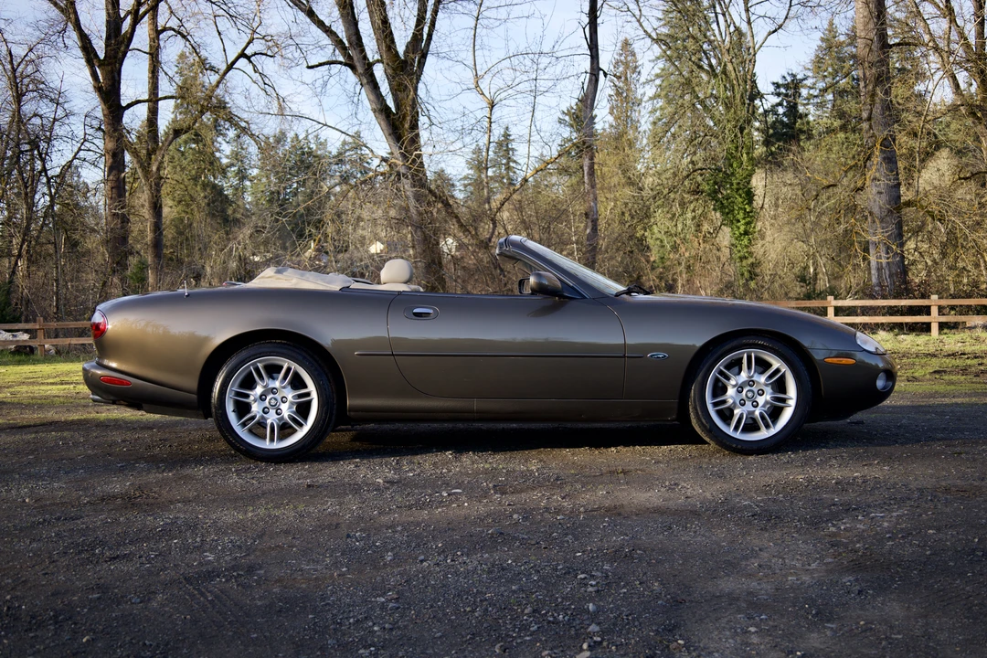2001 Jaguar X100 XK8 - Image 10 of 31