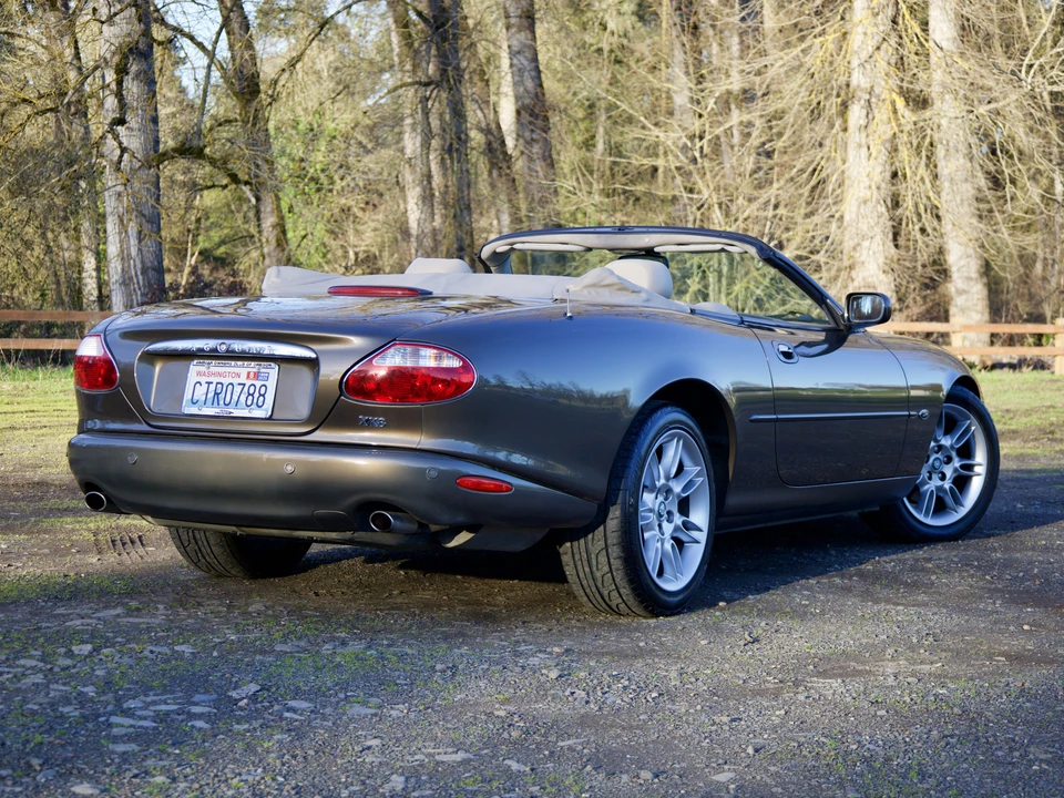 2001 Jaguar X100 XK8 - Image 13 of 31