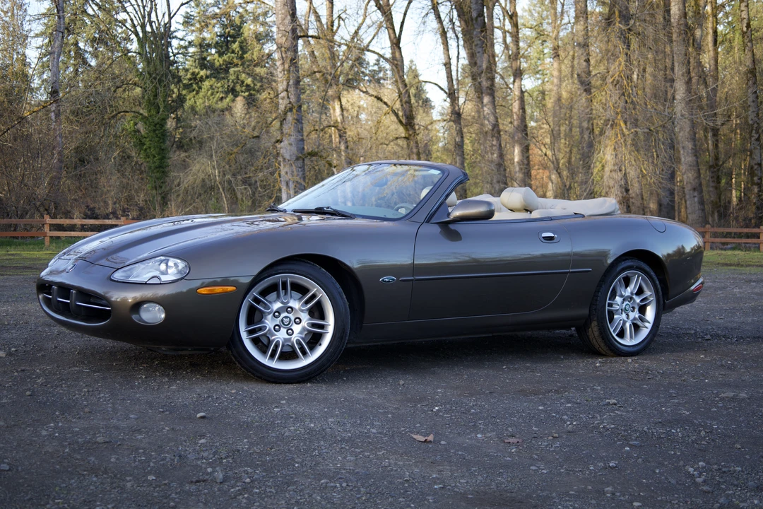 2001 Jaguar X100 XK8 - Image 25 of 31