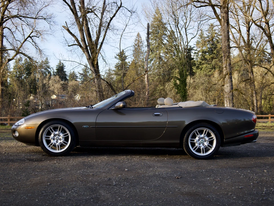 2001 Jaguar X100 XK8 - Image 24 of 31