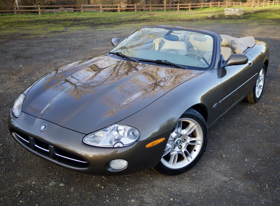 2001 Jaguar X100 XK8 - Image 26 of 31