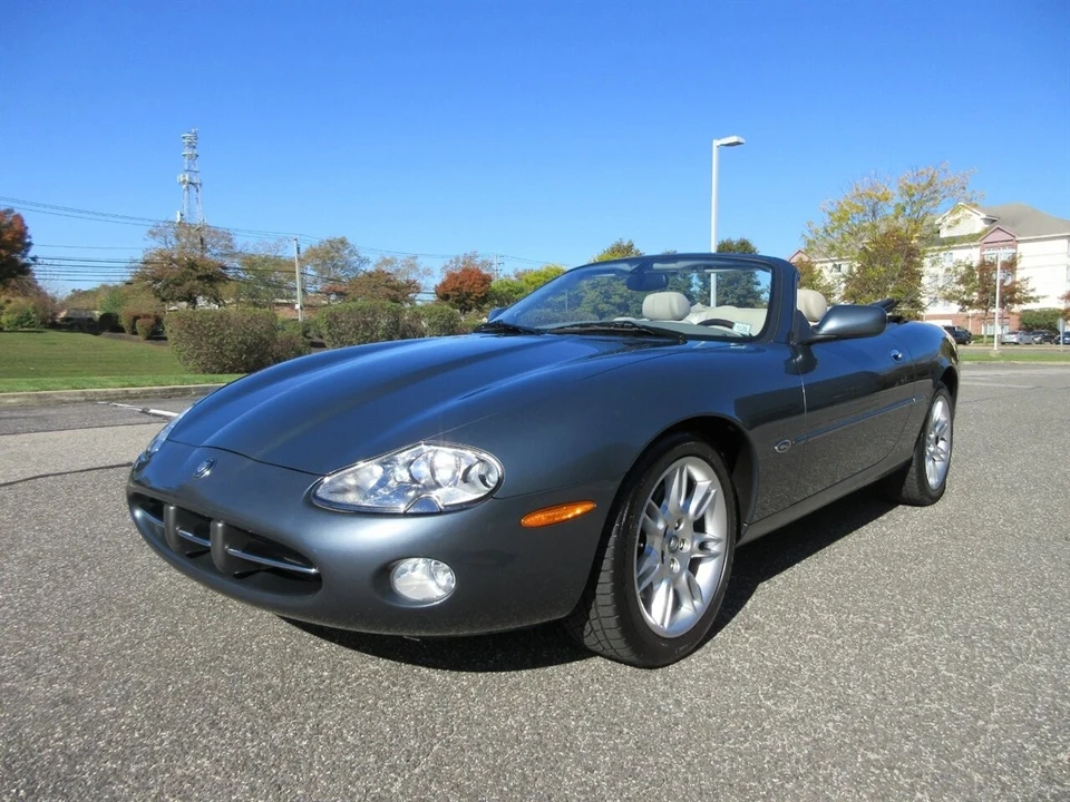 2001 Jaguar X100 XK8 - Image 5 of 21