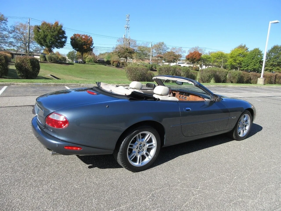 2001 Jaguar X100 XK8 - Image 10 of 21