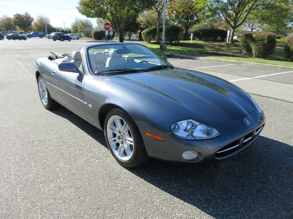 2001 Jaguar X100 XK8 - Image 6 of 21