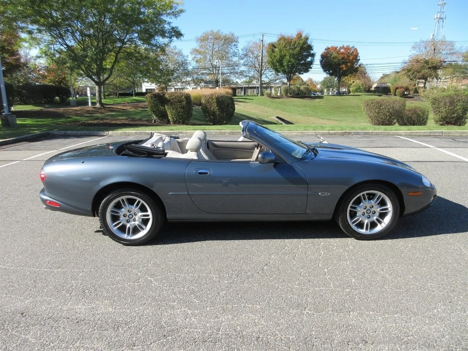 2001 Jaguar X100 XK8 - Image 12 of 21