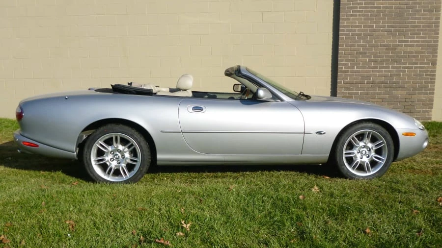 2001 Jaguar X100 XK8 - Image 2 of 7