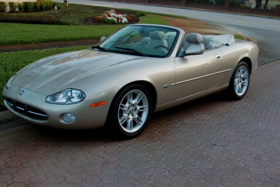 2001 Jaguar X100 XK8 - Image 8 of 8