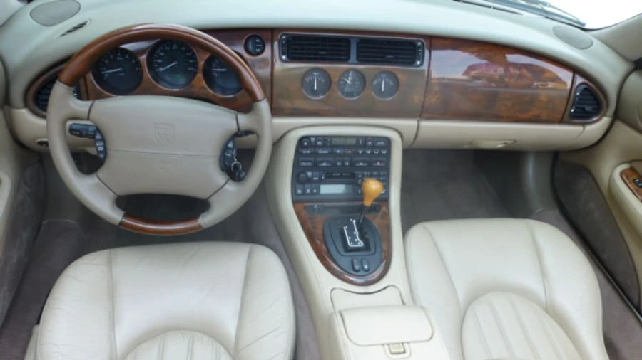 2001 Jaguar X100 XK8 - Image 3 of 3