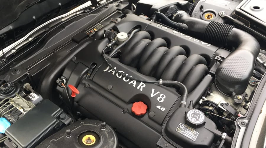 2001 Jaguar X100 XK8 - Image 6 of 10