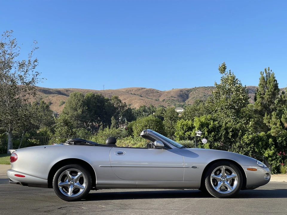 2001 Jaguar X100 XK8 - Image 26 of 31