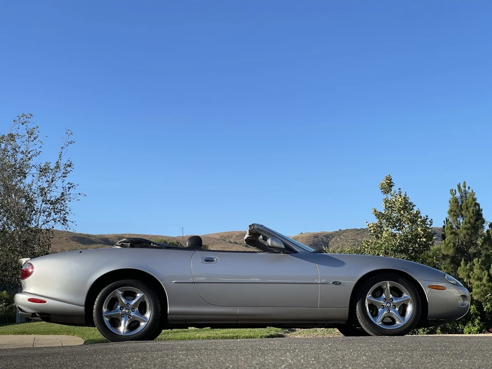 2001 Jaguar X100 XK8 - Image 25 of 31