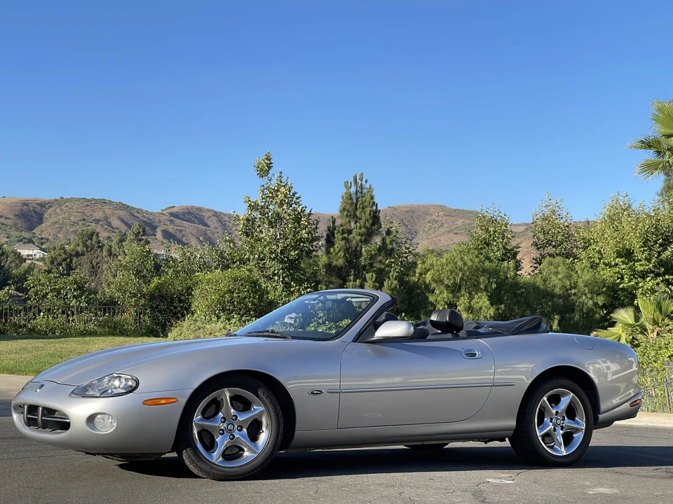 2001 Jaguar X100 XK8 - Image 8 of 31
