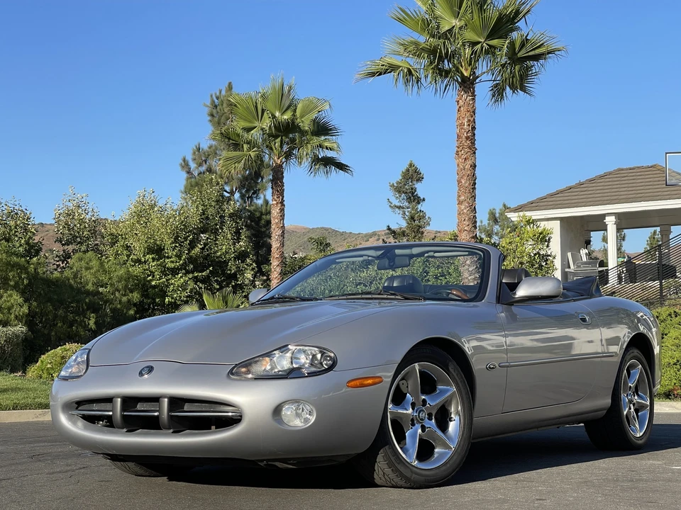 2001 Jaguar X100 XK8 - Image 7 of 31