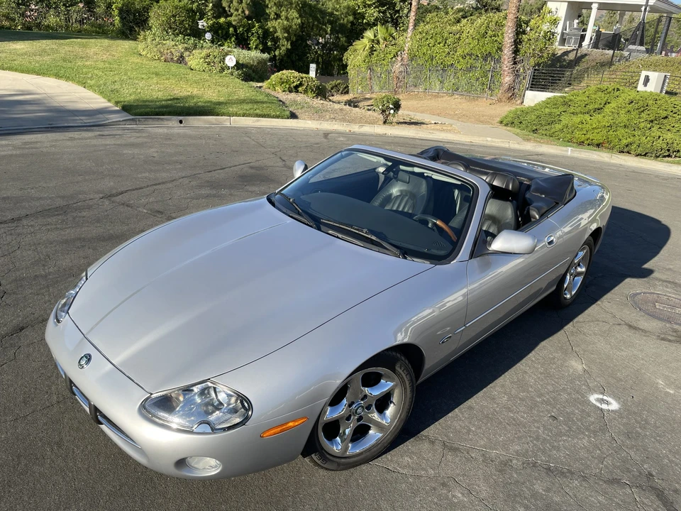 2001 Jaguar X100 XK8 - Image 6 of 31