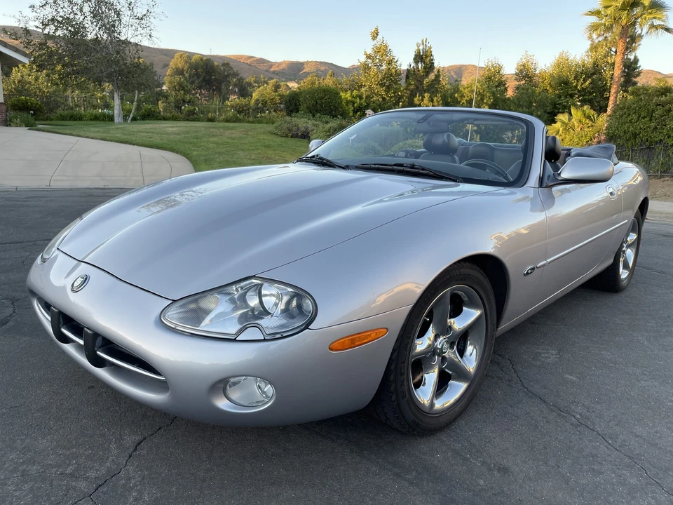 2001 Jaguar X100 XK8 - Image 3 of 31