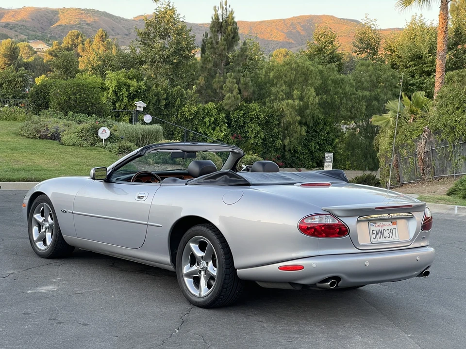 2001 Jaguar X100 XK8 - Image 16 of 31