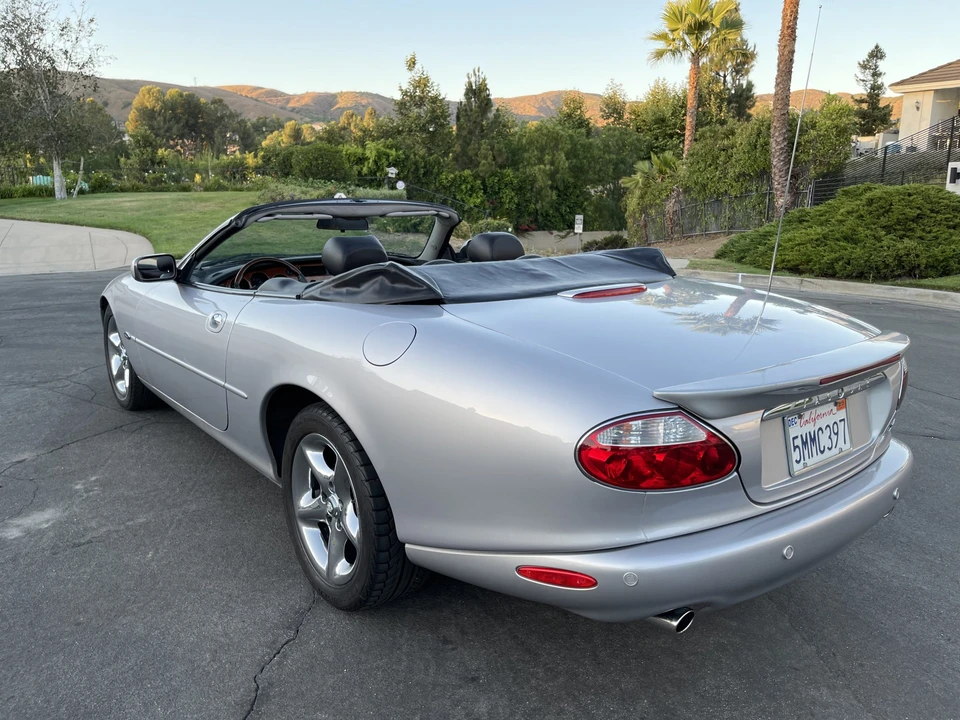 2001 Jaguar X100 XK8 - Image 17 of 31