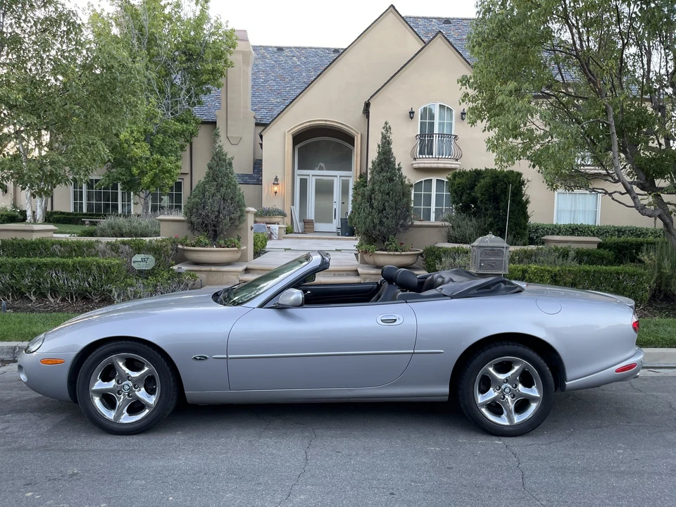 2001 Jaguar X100 XK8 - Image 15 of 31