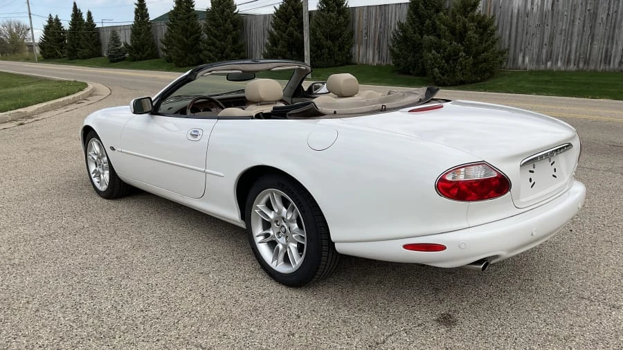 2001 Jaguar X100 XK8 - Image 3 of 12