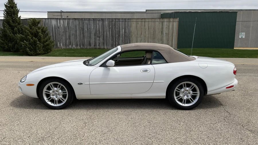 2001 Jaguar X100 XK8 - Image 5 of 12