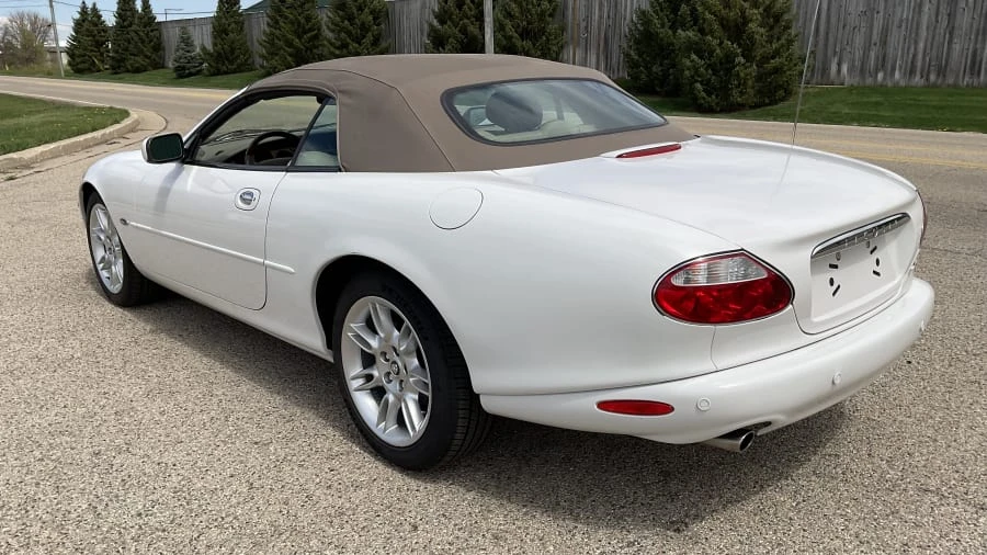2001 Jaguar X100 XK8 - Image 6 of 12