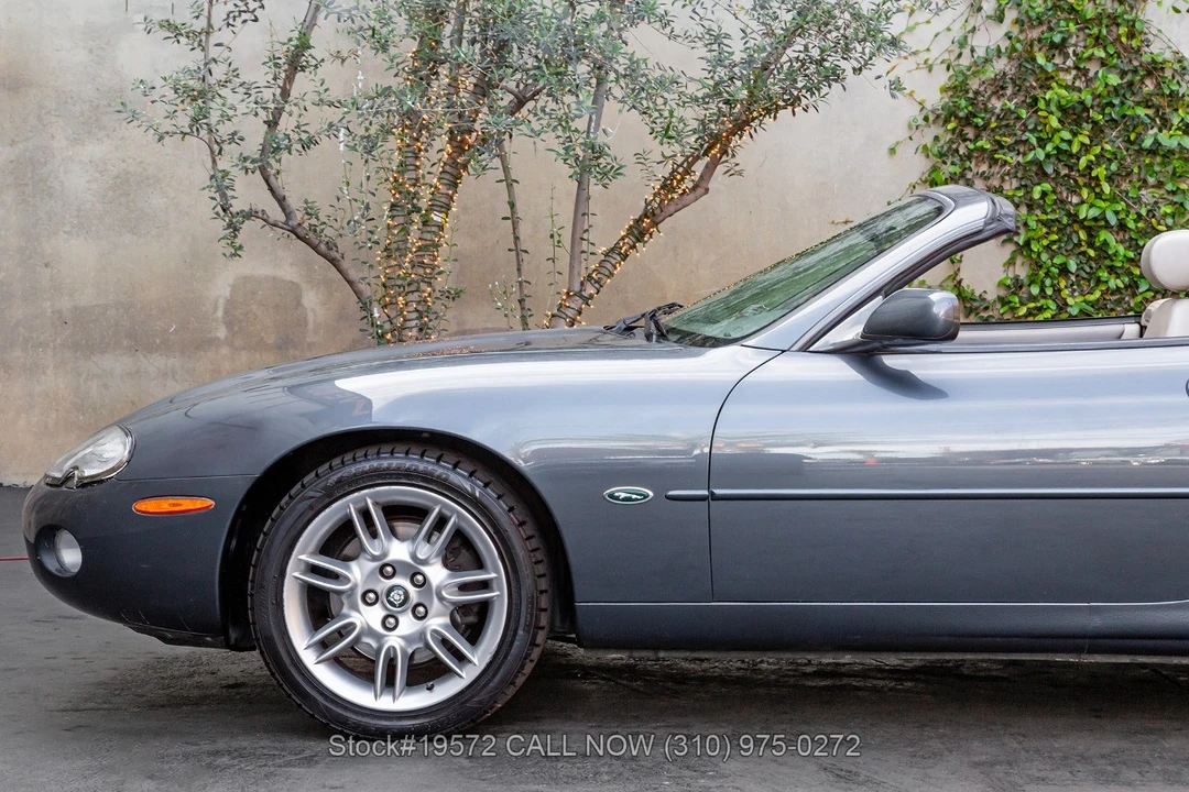 2001 Jaguar X100 XK8 - Image 19 of 31