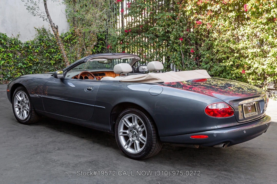 2001 Jaguar X100 XK8 - Image 8 of 31