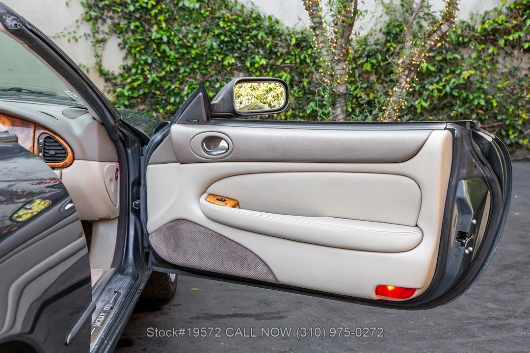 2001 Jaguar X100 XK8 - Image 29 of 31