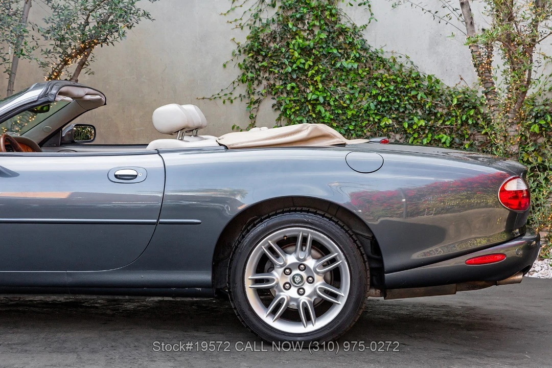 2001 Jaguar X100 XK8 - Image 20 of 31