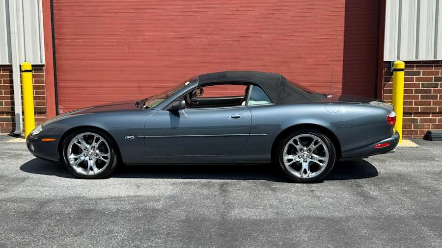 2001 Jaguar X100 XK8 - Image 5 of 12