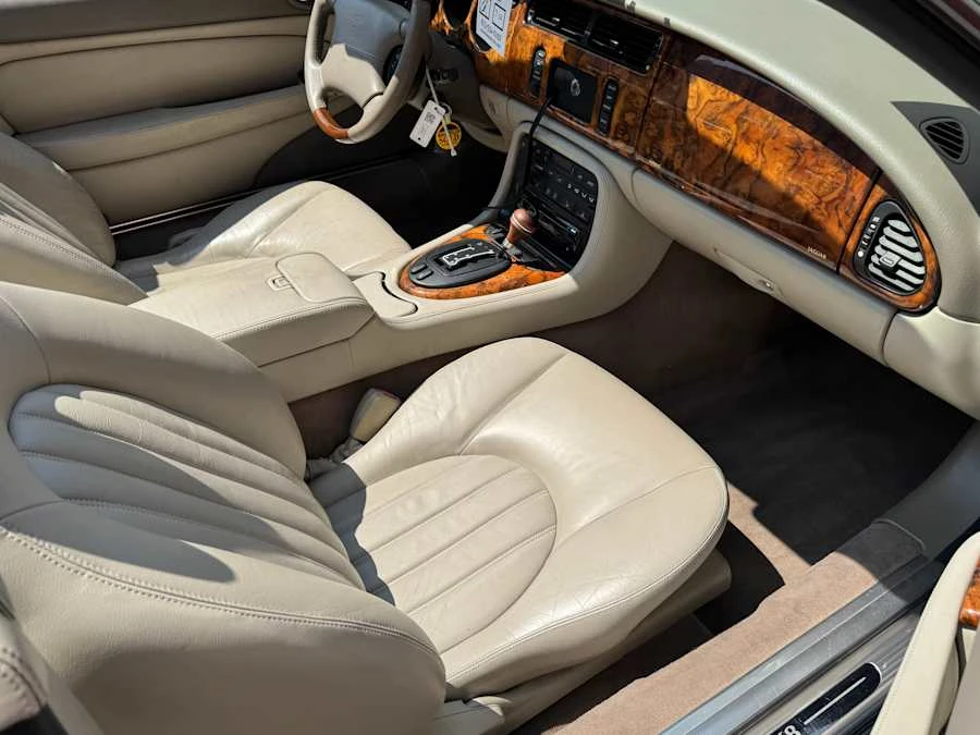 2001 Jaguar X100 XK8 - Image 9 of 12