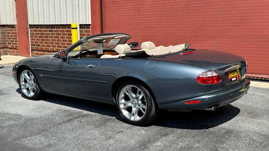 2001 Jaguar X100 XK8 - Image 3 of 12