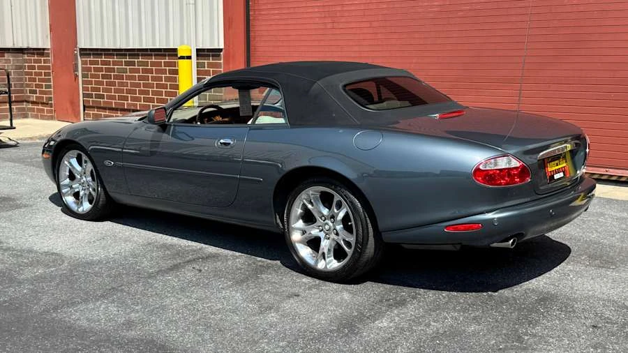 2001 Jaguar X100 XK8 - Image 6 of 12