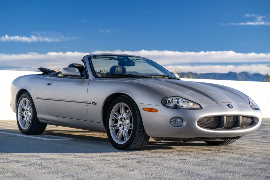2001 Jaguar X100 XK8 - Image 3 of 31