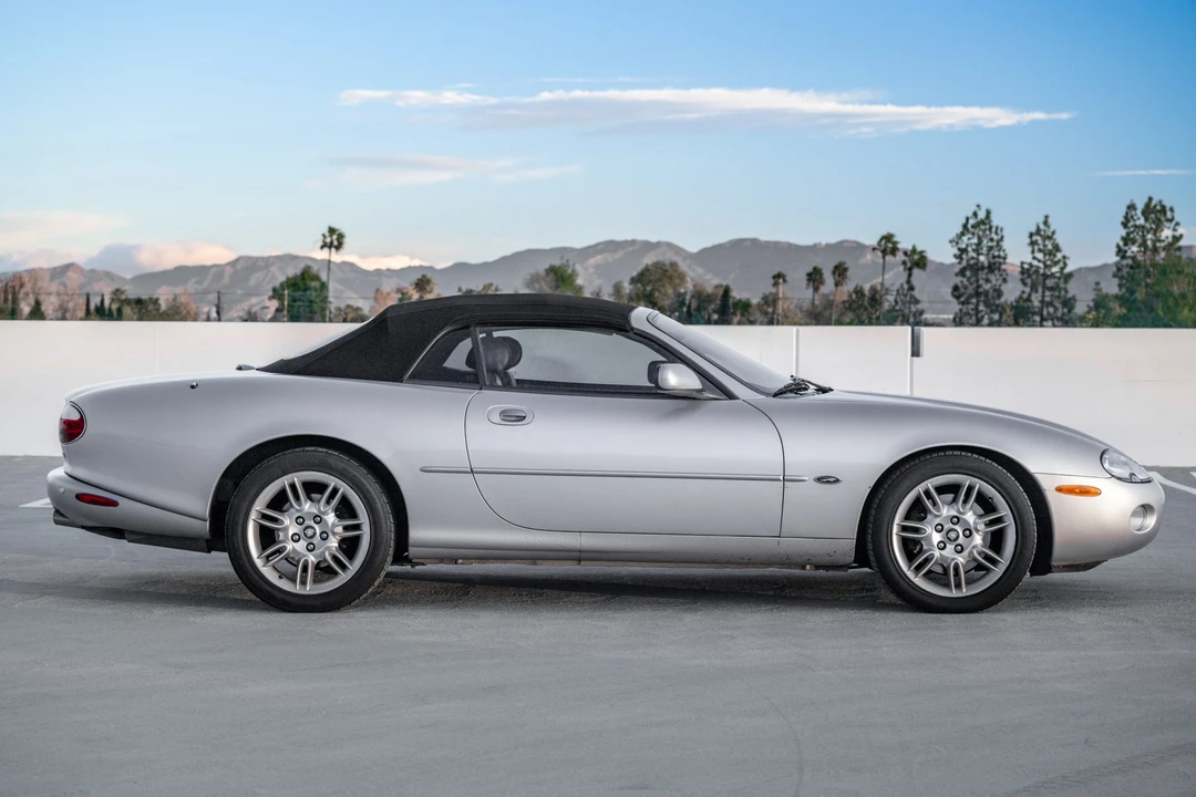 2001 Jaguar X100 XK8 - Image 12 of 31