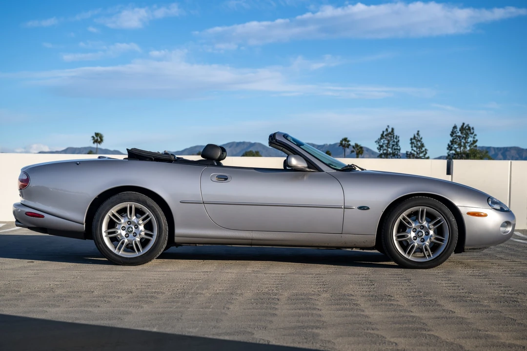 2001 Jaguar X100 XK8 - Image 4 of 31