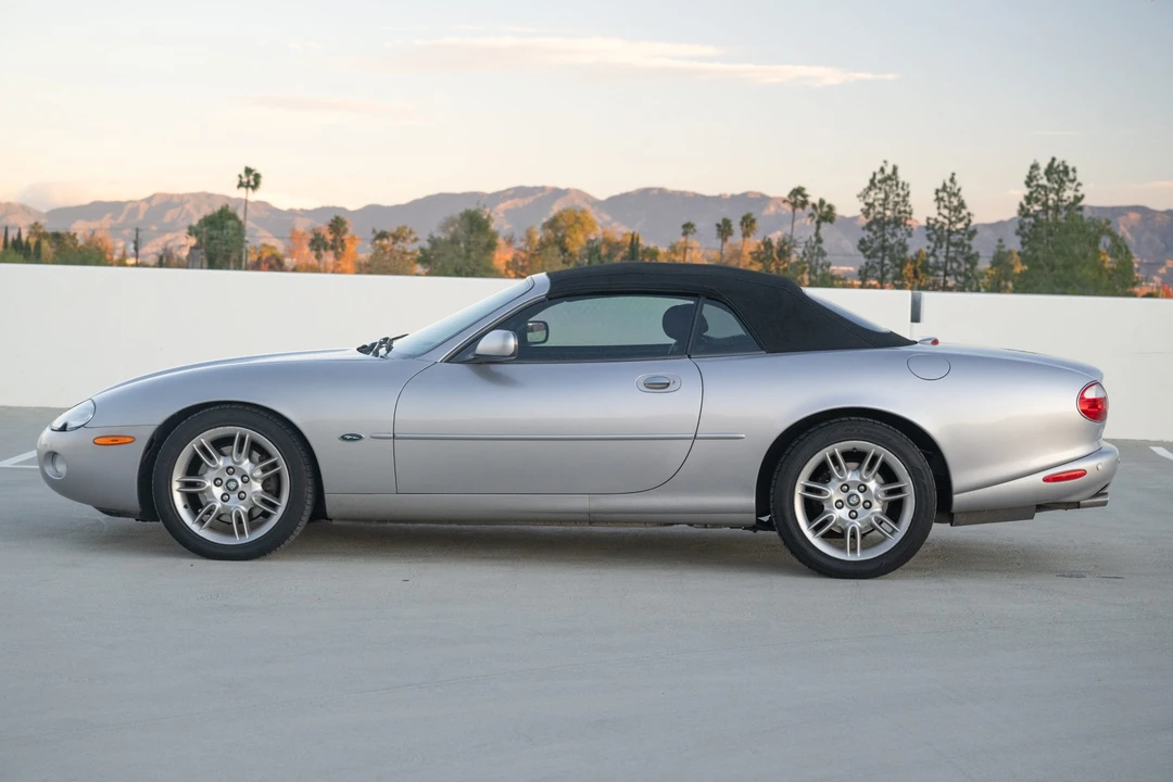 2001 Jaguar X100 XK8 - Image 16 of 31