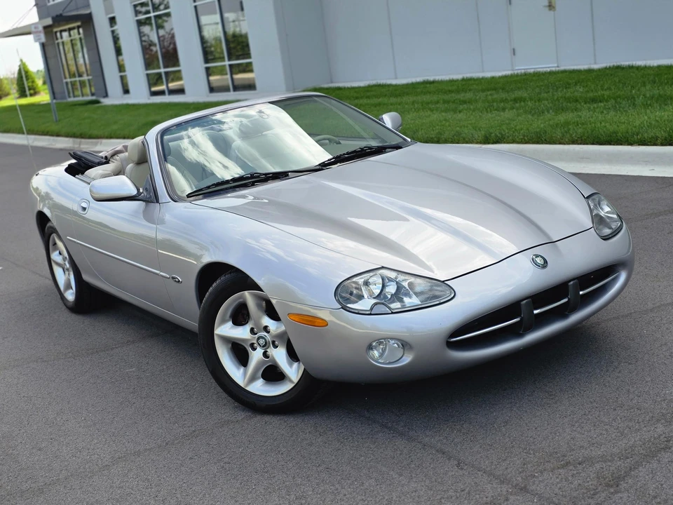 2001 Jaguar X100 XK8 - Image 11 of 31