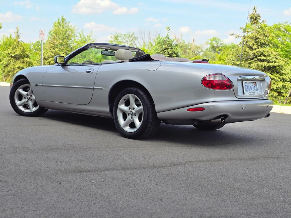 2001 Jaguar X100 XK8 - Image 15 of 31