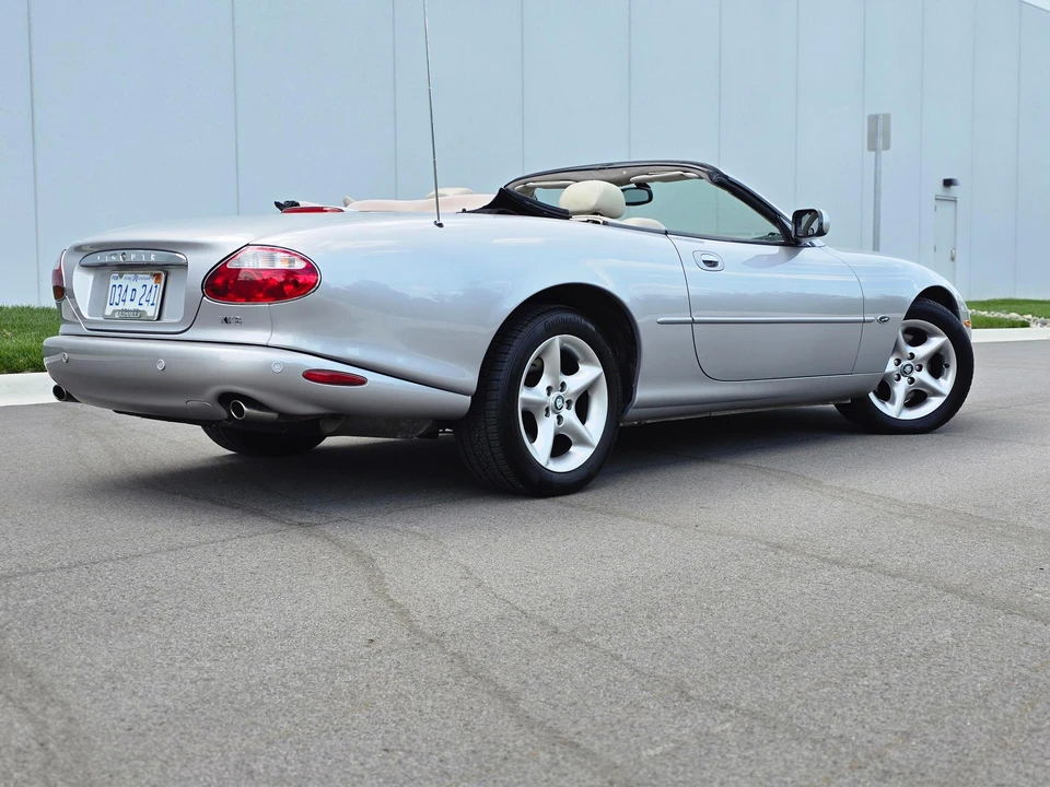 2001 Jaguar X100 XK8 - Image 13 of 31