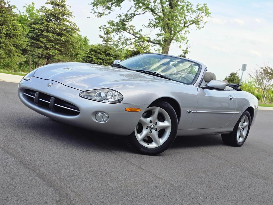 2001 Jaguar X100 XK8 - Image 7 of 31