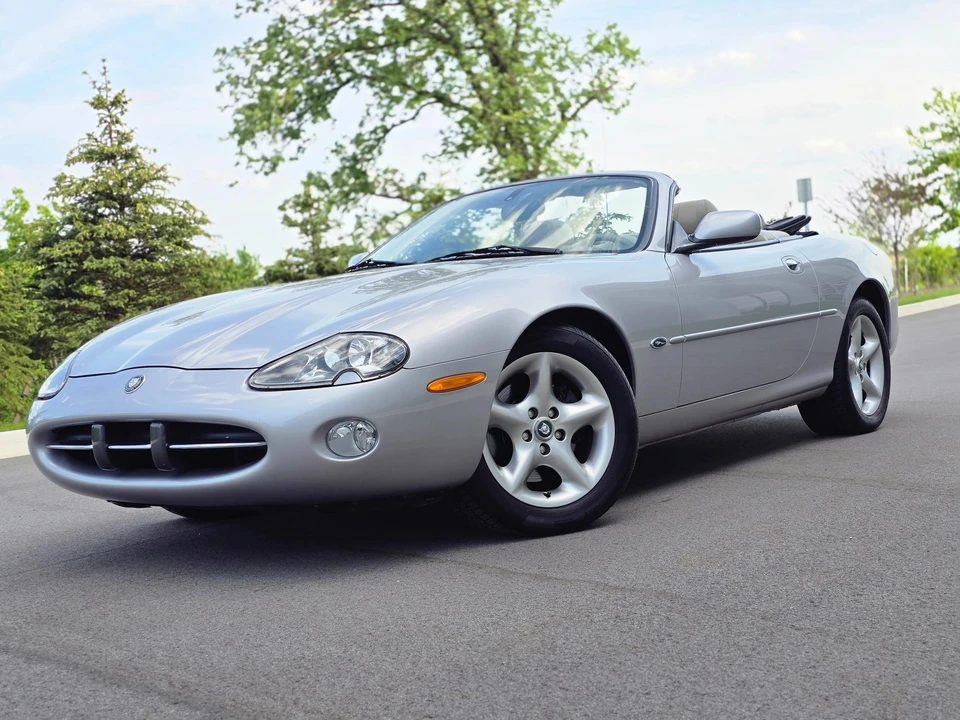 2001 Jaguar X100 XK8 - Image 6 of 31